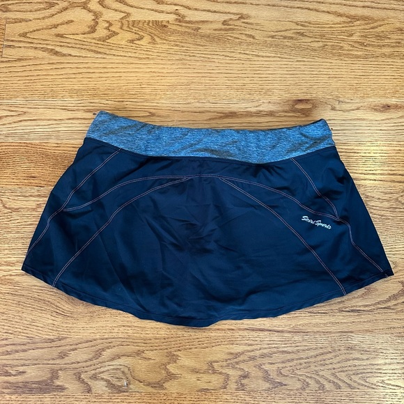 SkirtSports Jette Skirt - Picture 2 of 10